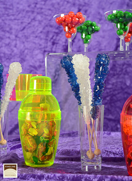 Candy_buffet_using_disposable_partyware